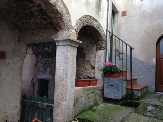 Il Borgo 30 Apartment Scapoli ภายนอก รูปภาพ
